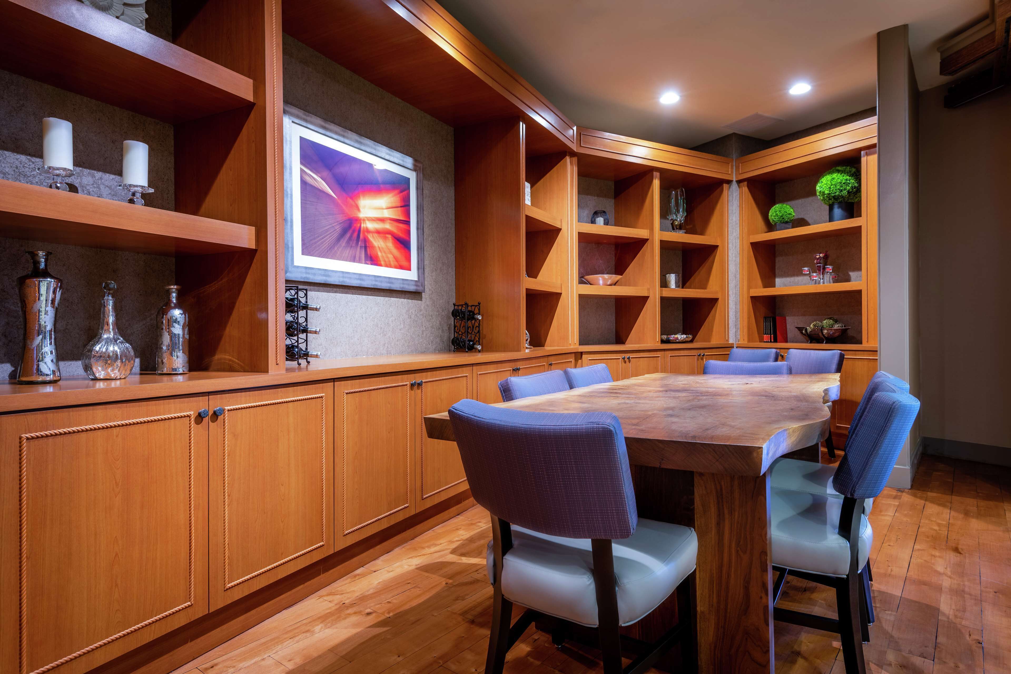 breakfast, lunch and dinner served