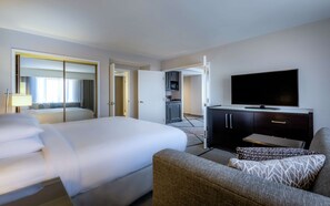 Suite, 1 King Bed