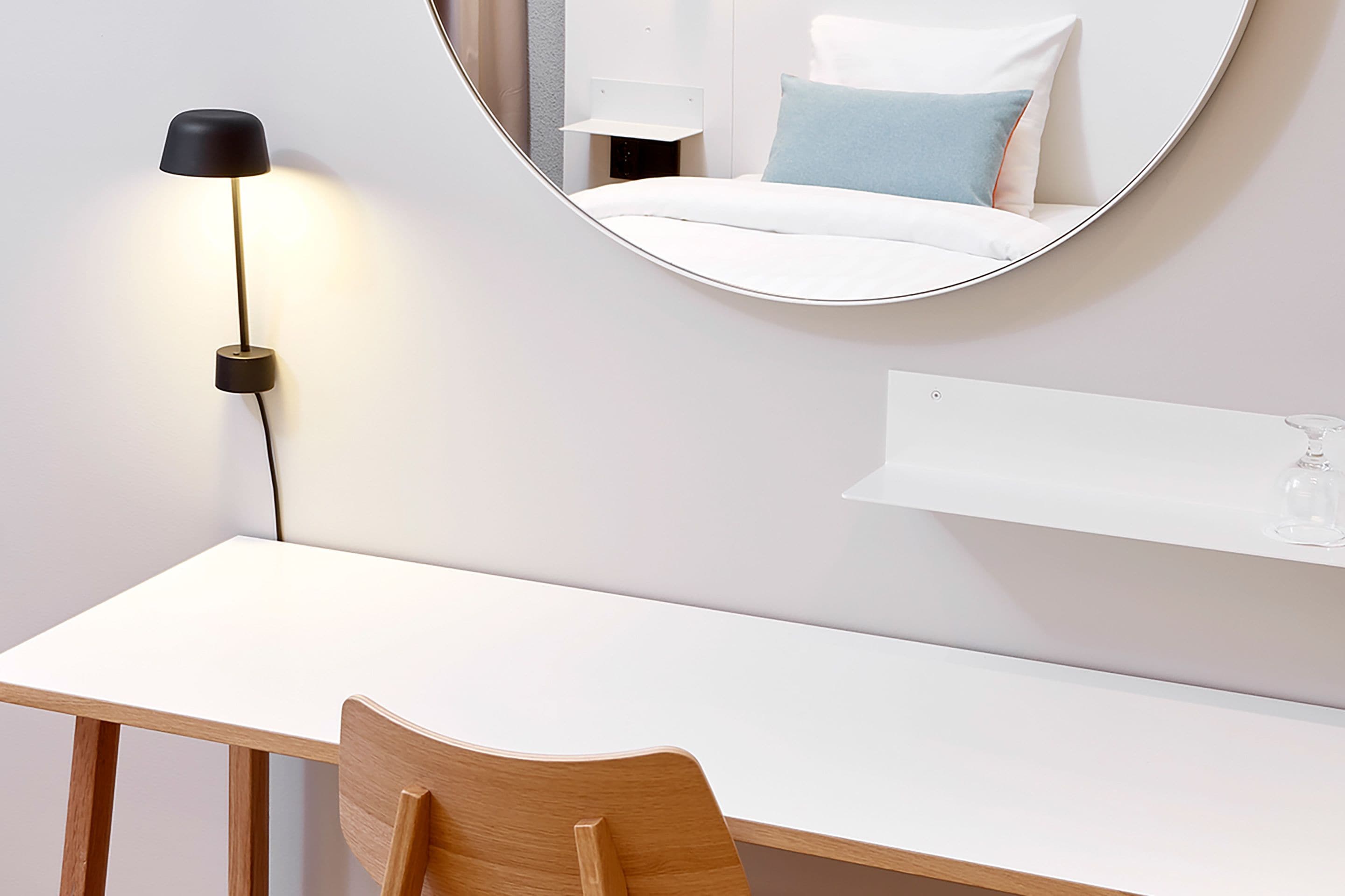 1 bedroom, desk, blackout curtains, free cots/infant beds