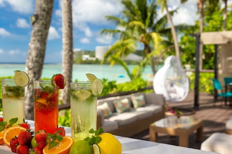 Alimentos y bebidas. Hyatt Regency Guam