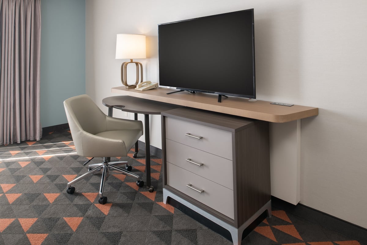 Standard Room, 2 Queen Beds, Roll-in Shower (Mobility Accessible) | Room amenity