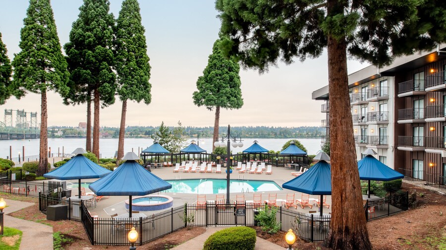 Holiday Inn Portland - Columbia Riverfront by IHG