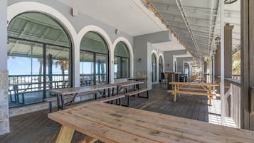 Grill-/Picknickplatz