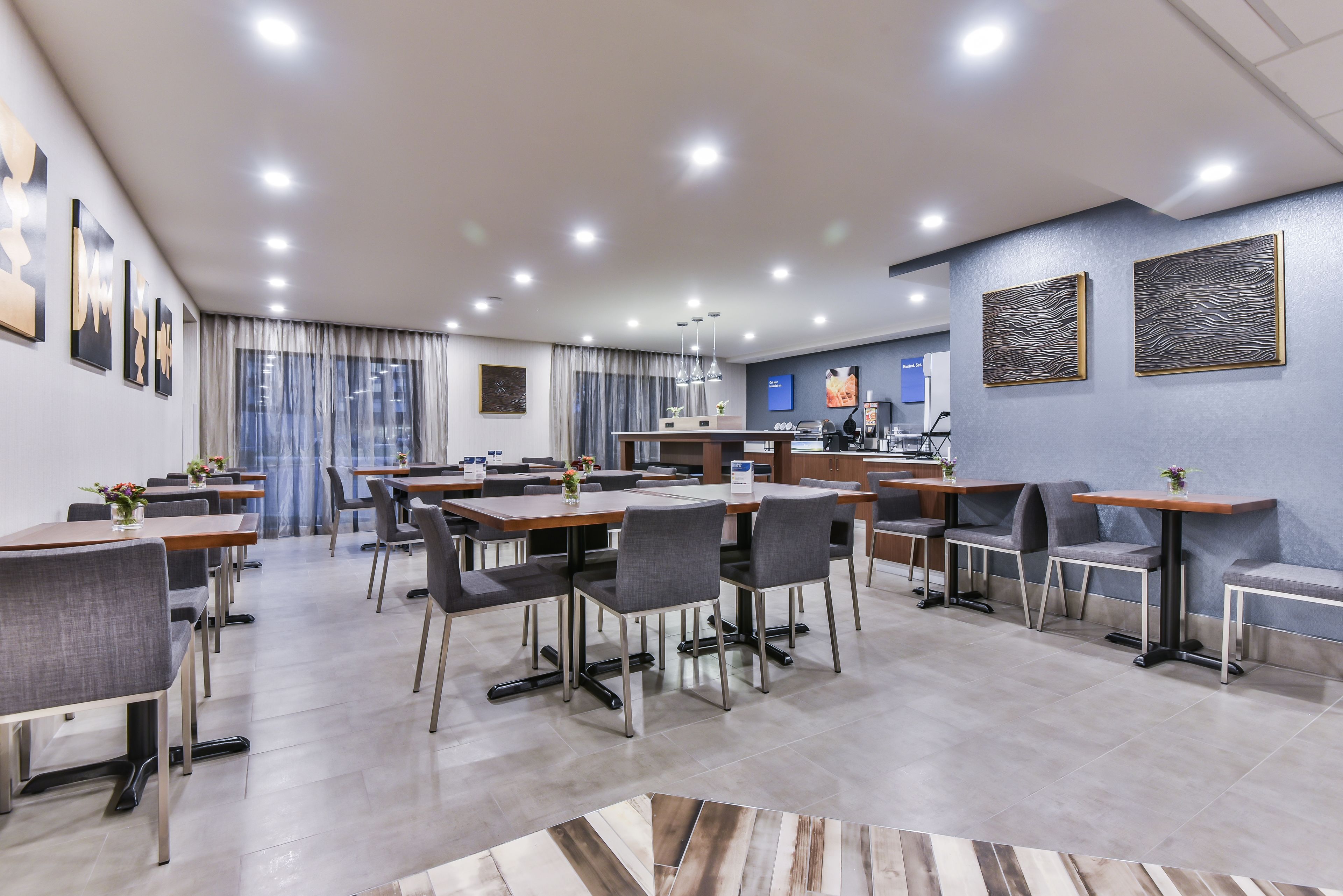 Ilmainen päivittäinen buffetaamiainen 