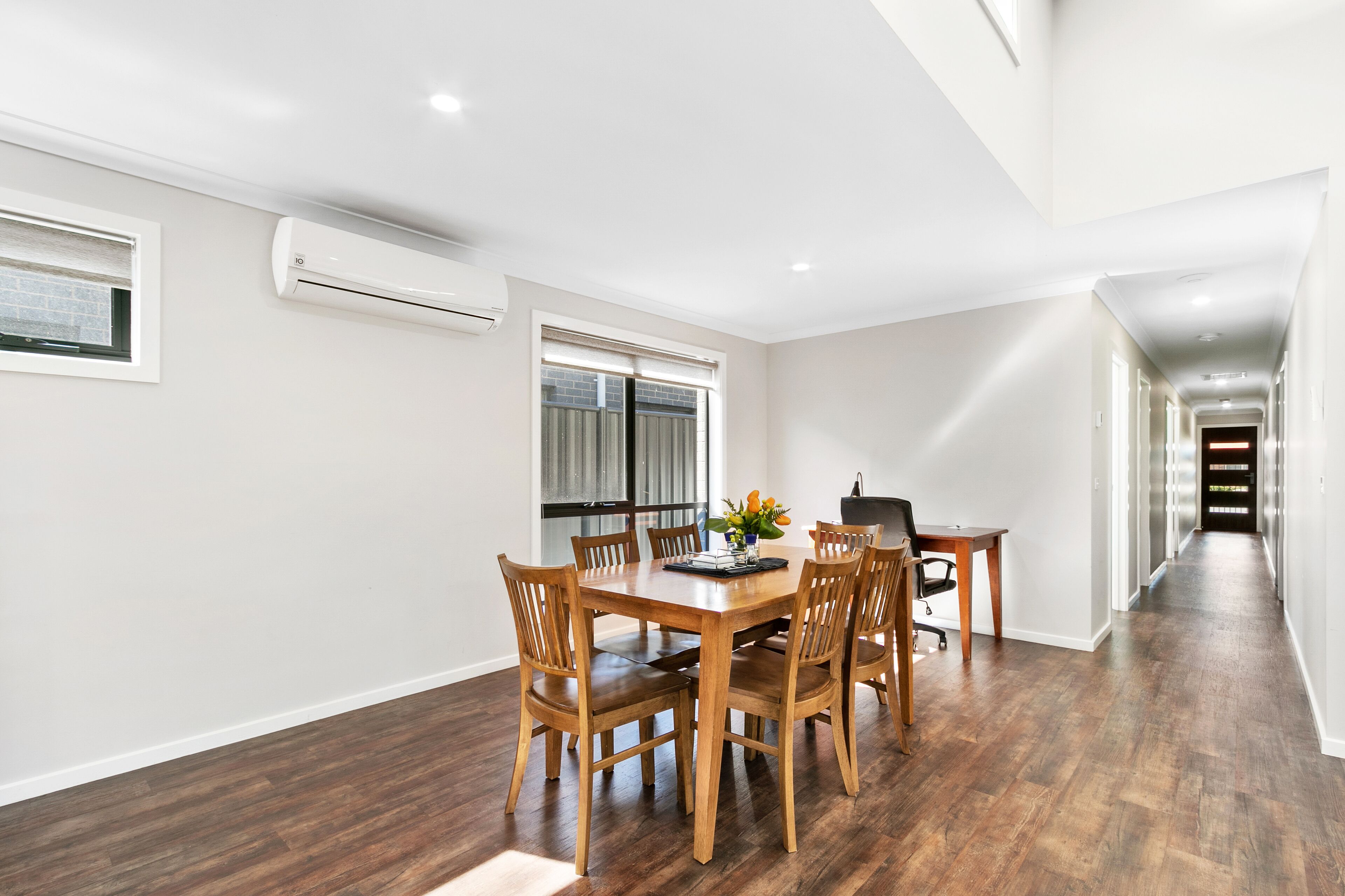 3 bedroom apartment | dining room