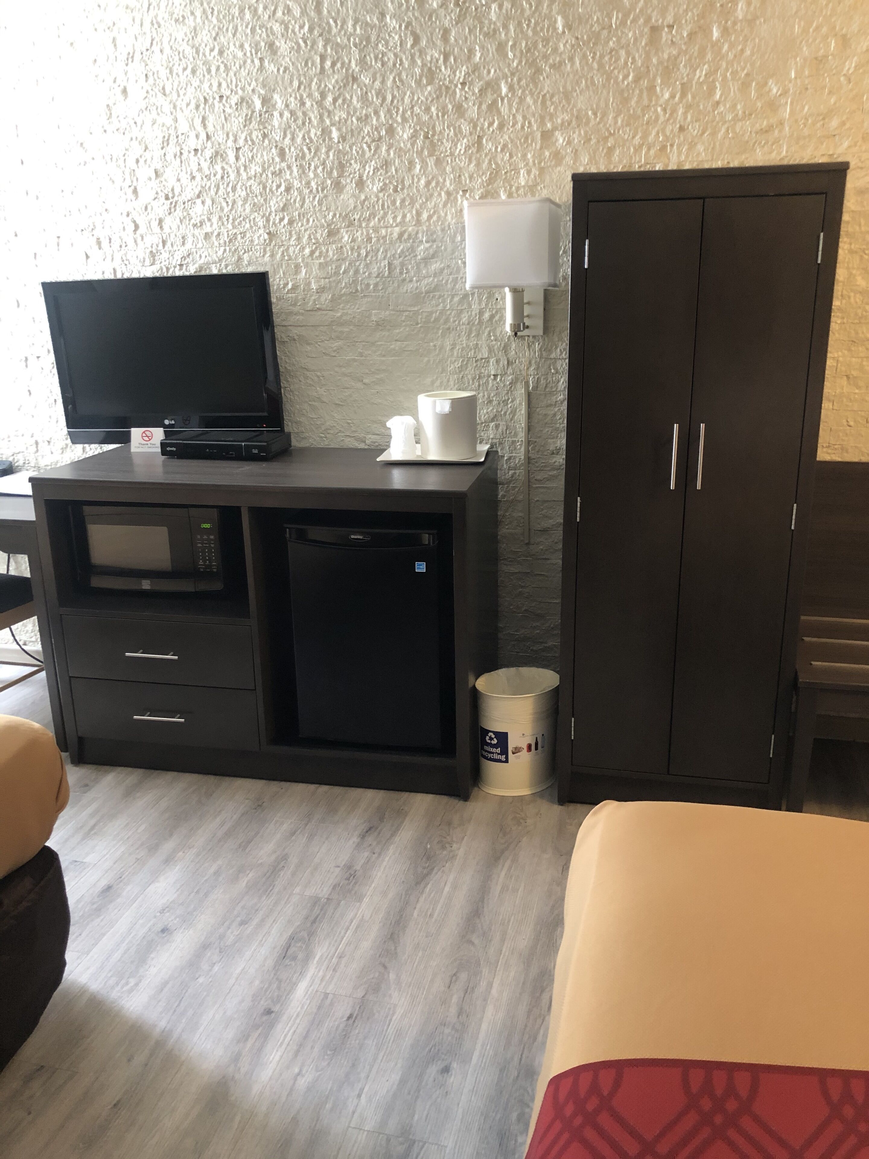 Foto - Econo Lodge Metro