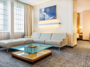 Premium bedding, pillow-top beds, in-room safe, desk - Pullman Eindhoven Cocagne (Eindhoven)