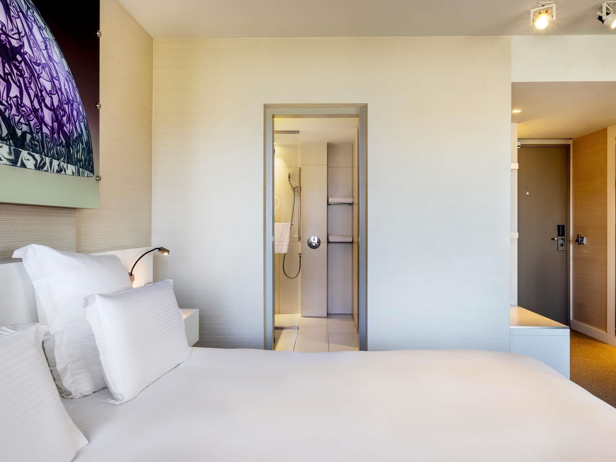 Premium bedding, pillowtop beds, in-room safe, desk