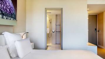 Premium bedding, pillowtop beds, in-room safe, desk