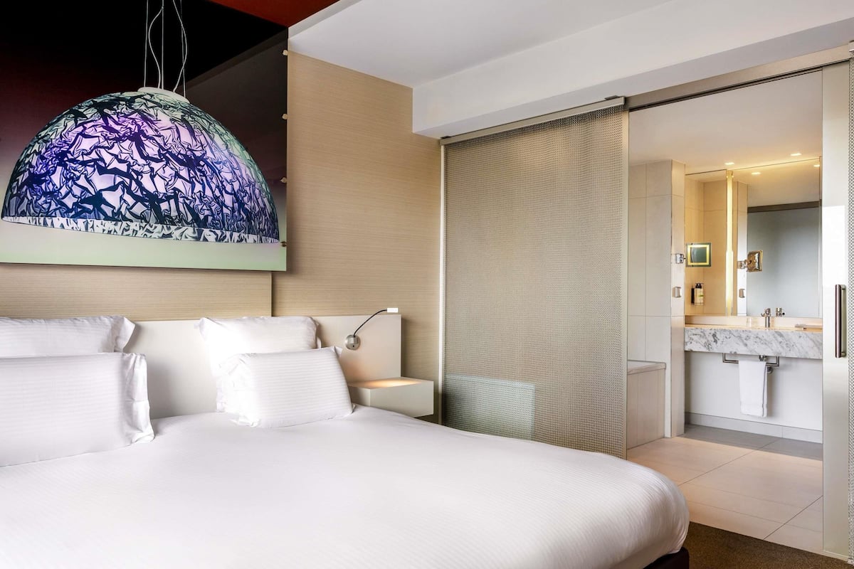 Exclusive Suite, 1 King Bed | Premium bedding, pillowtop beds, in-room safe, desk