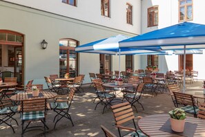 Sundeck