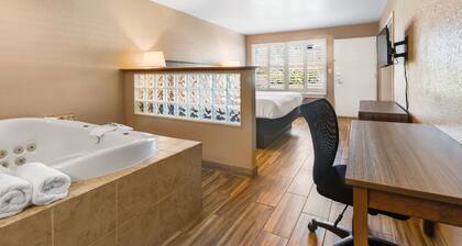 Vero Beach Inn & Suites I-95