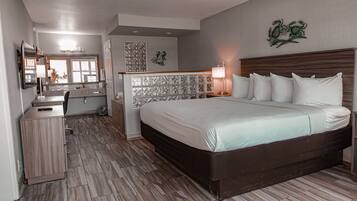 Premium bedding, in-room safe, individually decorated