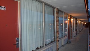 Interior - Guest Inn (Ardmore)