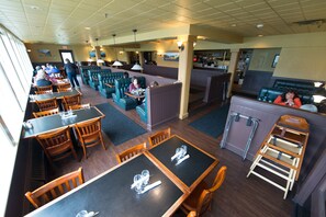 Breakfast, lunch, dinner served; seafood  - Ramada by Wyndham Juneau (Juneau)