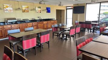 Colazione completa inclusa, servita tutte le mattine