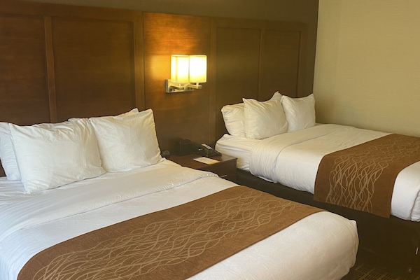 In-room safe, desk, iron/ironing board, free cribs/infant beds