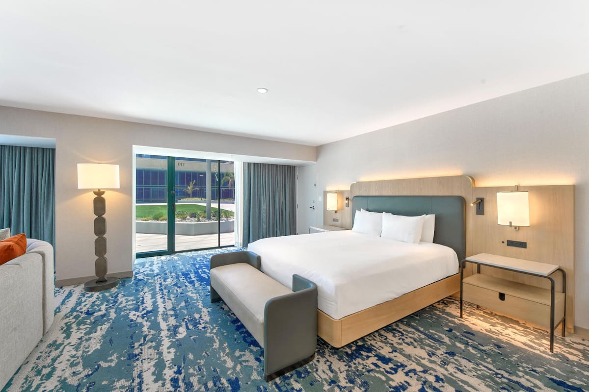 Premium bedding, down comforters, pillowtop beds, in-room safe