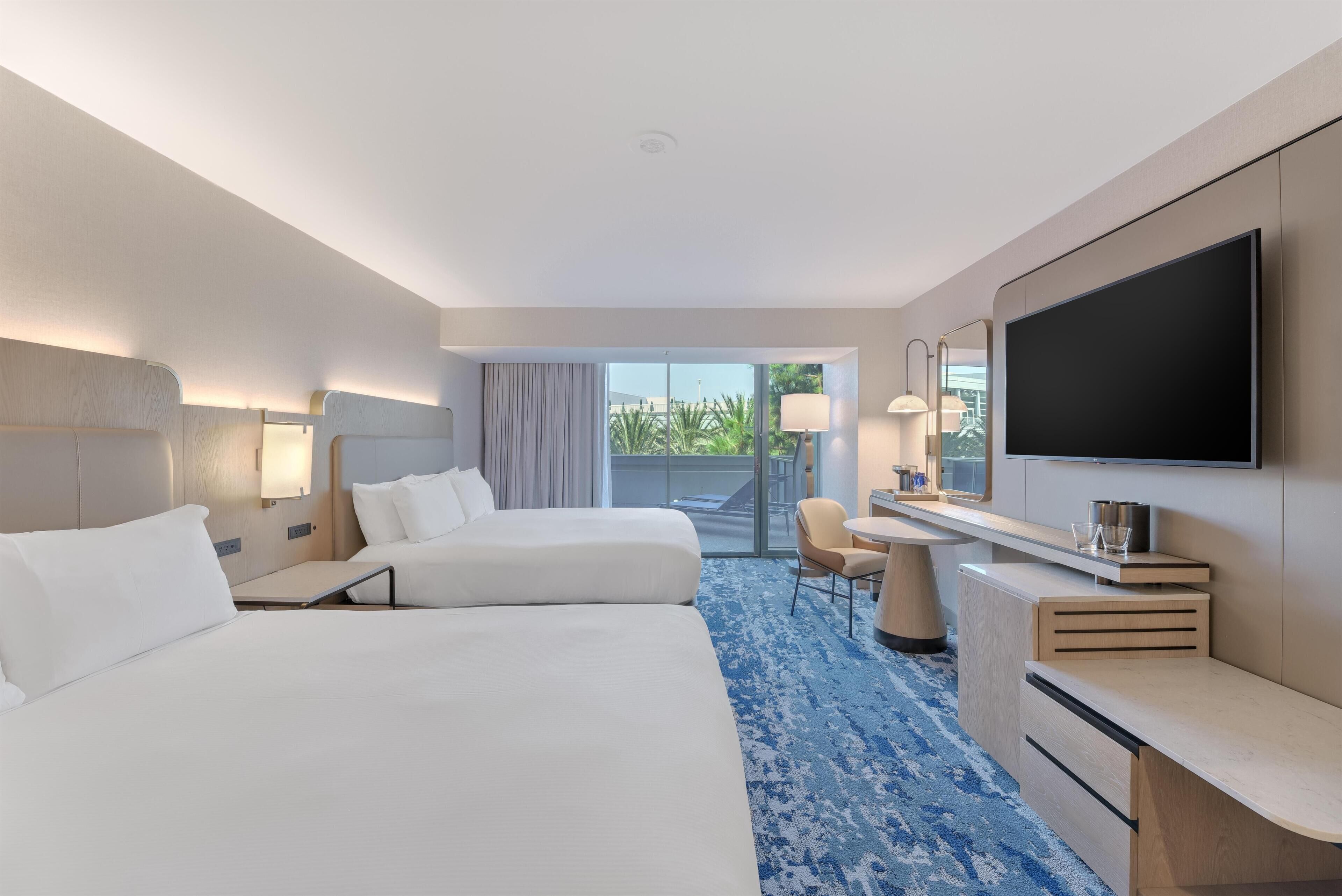 Room, 2 Queen Beds, Balcony