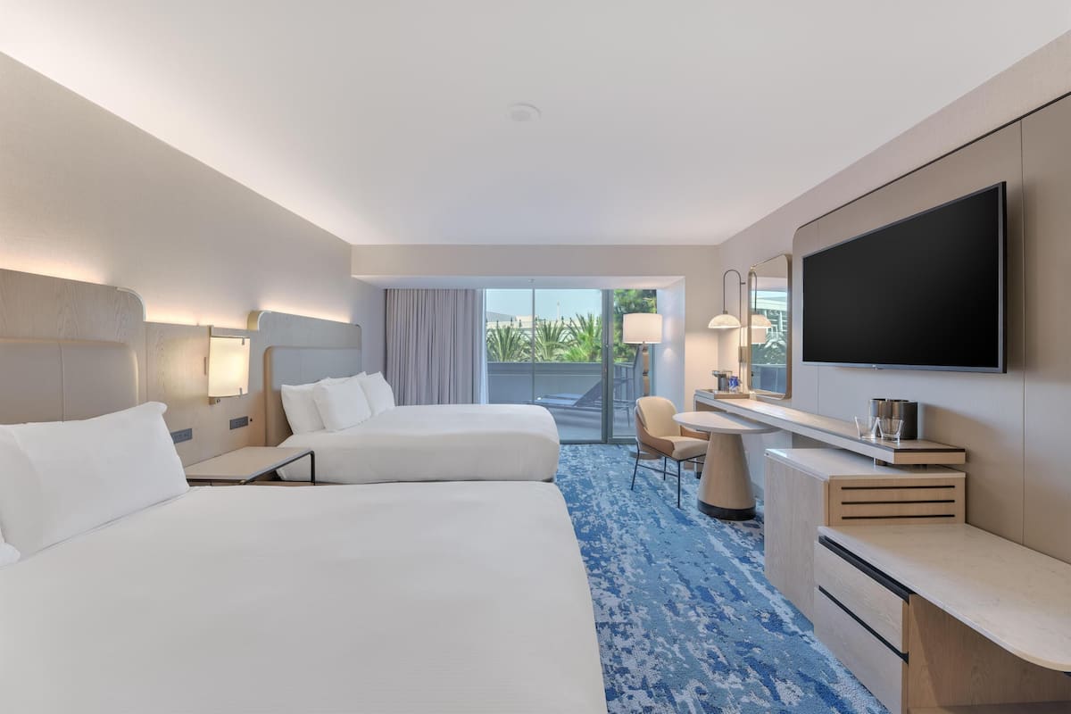 Room, 2 Queen Beds, Balcony