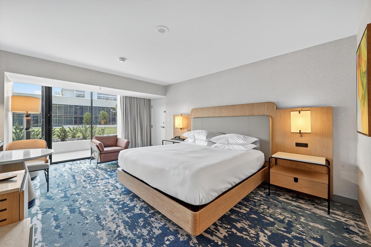 Premium bedding, down comforters, pillowtop beds, in-room safe