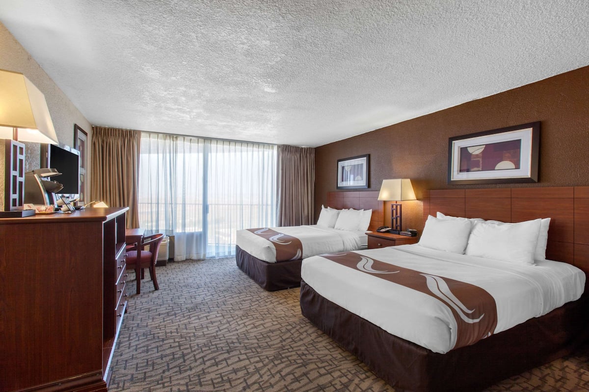 Desk, iron/ironing board, free cribs/infant beds, free WiFi