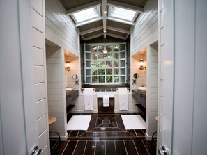 Bathroom - Huka Lodge (Wairakei)