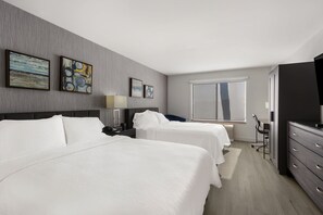 Habitación estándar doble, 2 camas dobles | Sábanas de algodón egipcio y ropa de cama de alta calidad