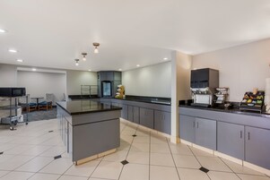 Desayuno continental incluido todos los días 