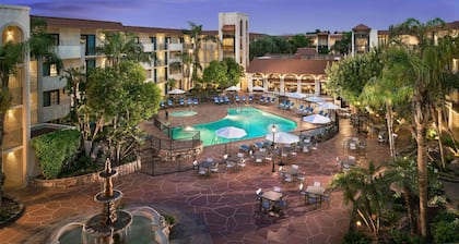 Embassy Suites by Hilton Scottsdale Resort