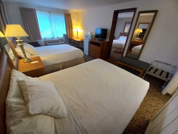 Standard Double Room | Desk, iron/ironing board, free cots/infant beds, rollaway beds