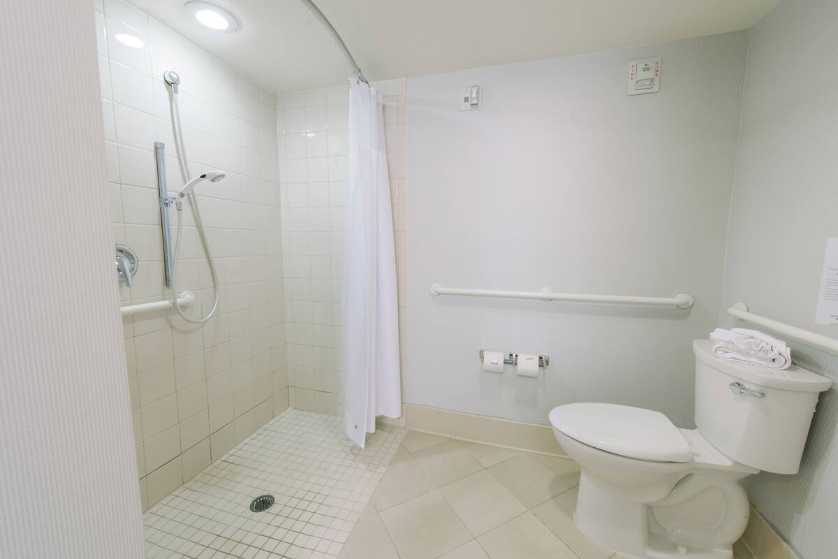 room, 2 double beds, non smoking (mobility/hearing access, roll-in shwr) | desk, iron/ironing board, free cots/infant beds, free wifi