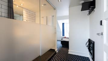 標準客房 (Bed 140 cm) | 浴室 | 淋浴設備、吹風機、毛巾