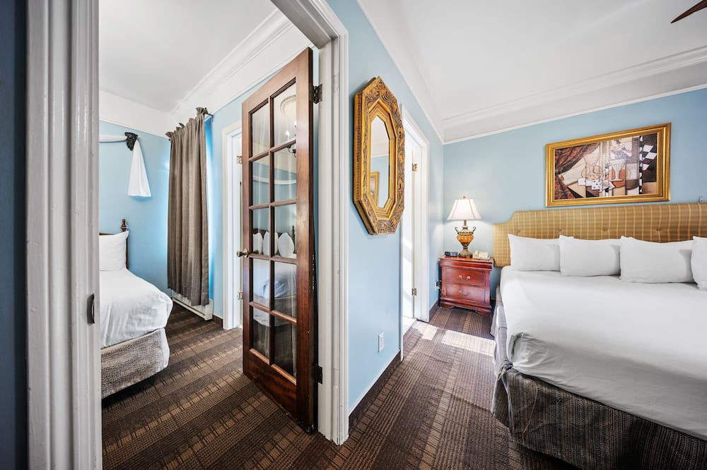 Fitzgerald Hotel