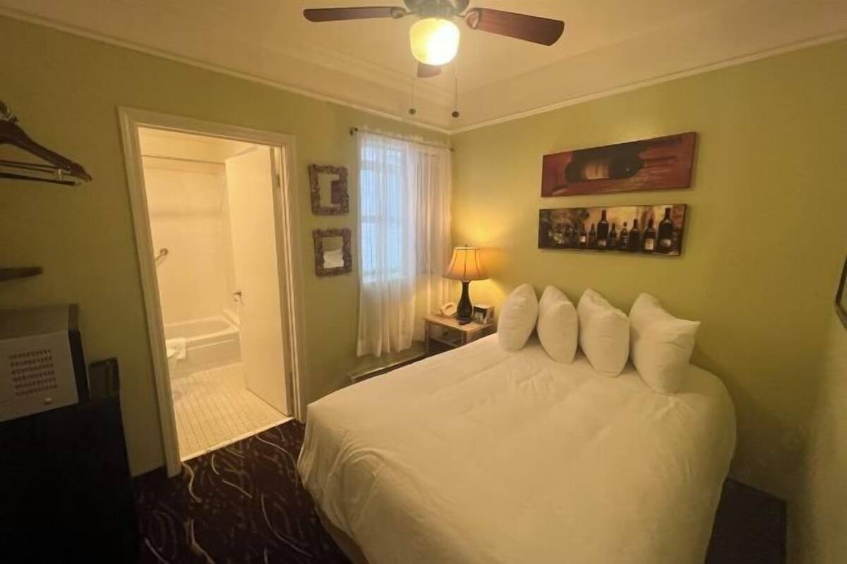 Egyptian cotton sheets, premium bedding, individually decorated