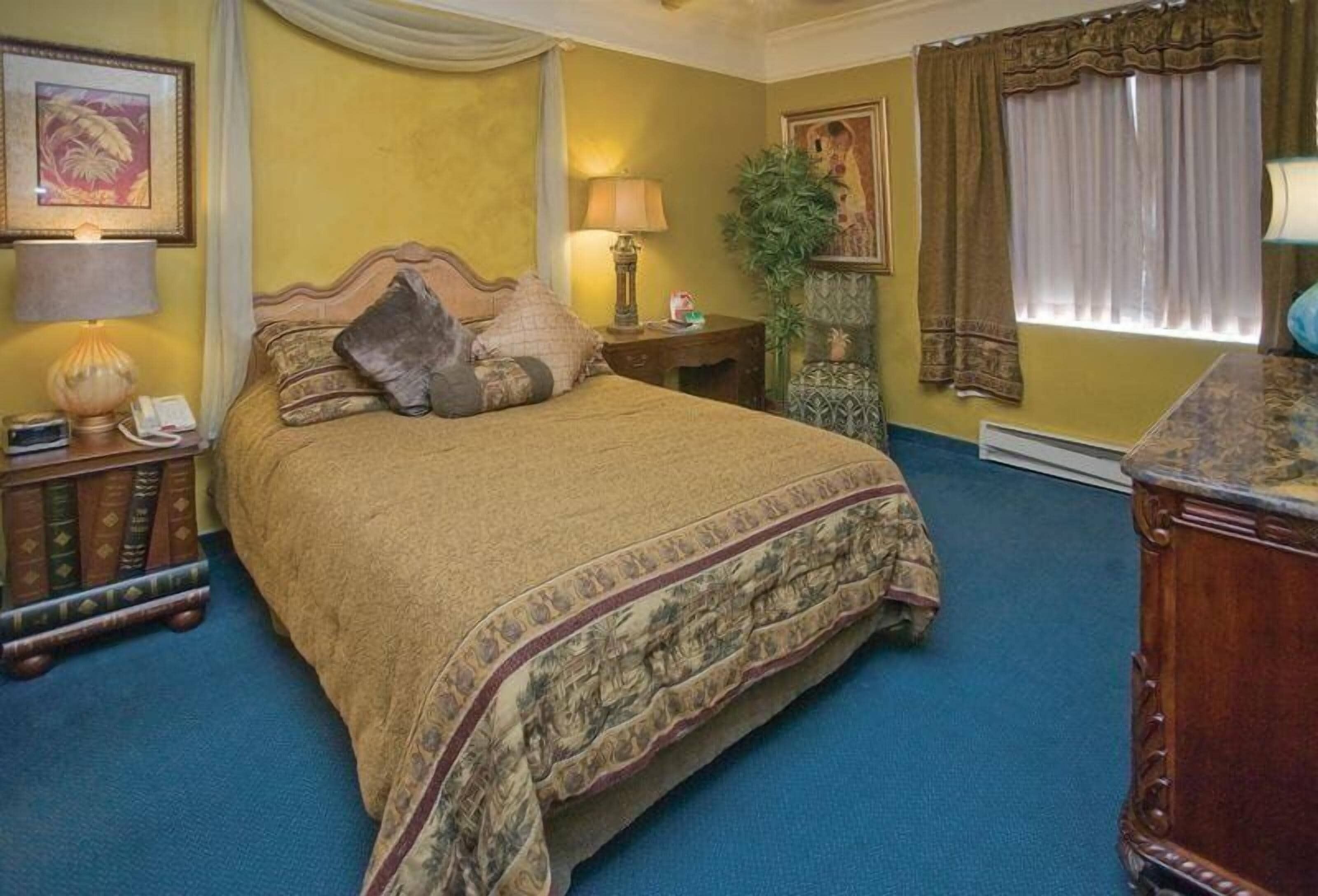 Egyptian cotton sheets, premium bedding, individually decorated