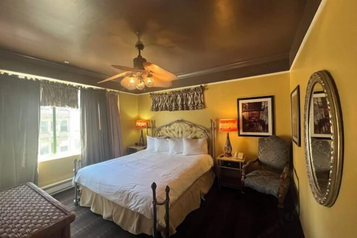 Egyptian cotton sheets, premium bedding, individually decorated