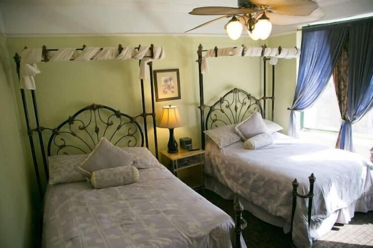 Egyptian cotton sheets, premium bedding, individually decorated