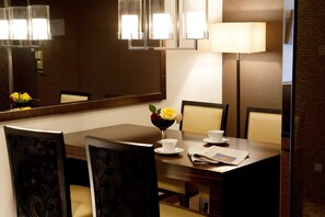 Luxury-Suite, Nichtraucher (Hollywood Twin, 84㎡)