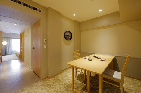 Kyoto Brighton Hotel - Image 89