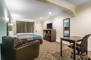 Cortinas opacas, tabla de planchar con plancha, wifi gratis