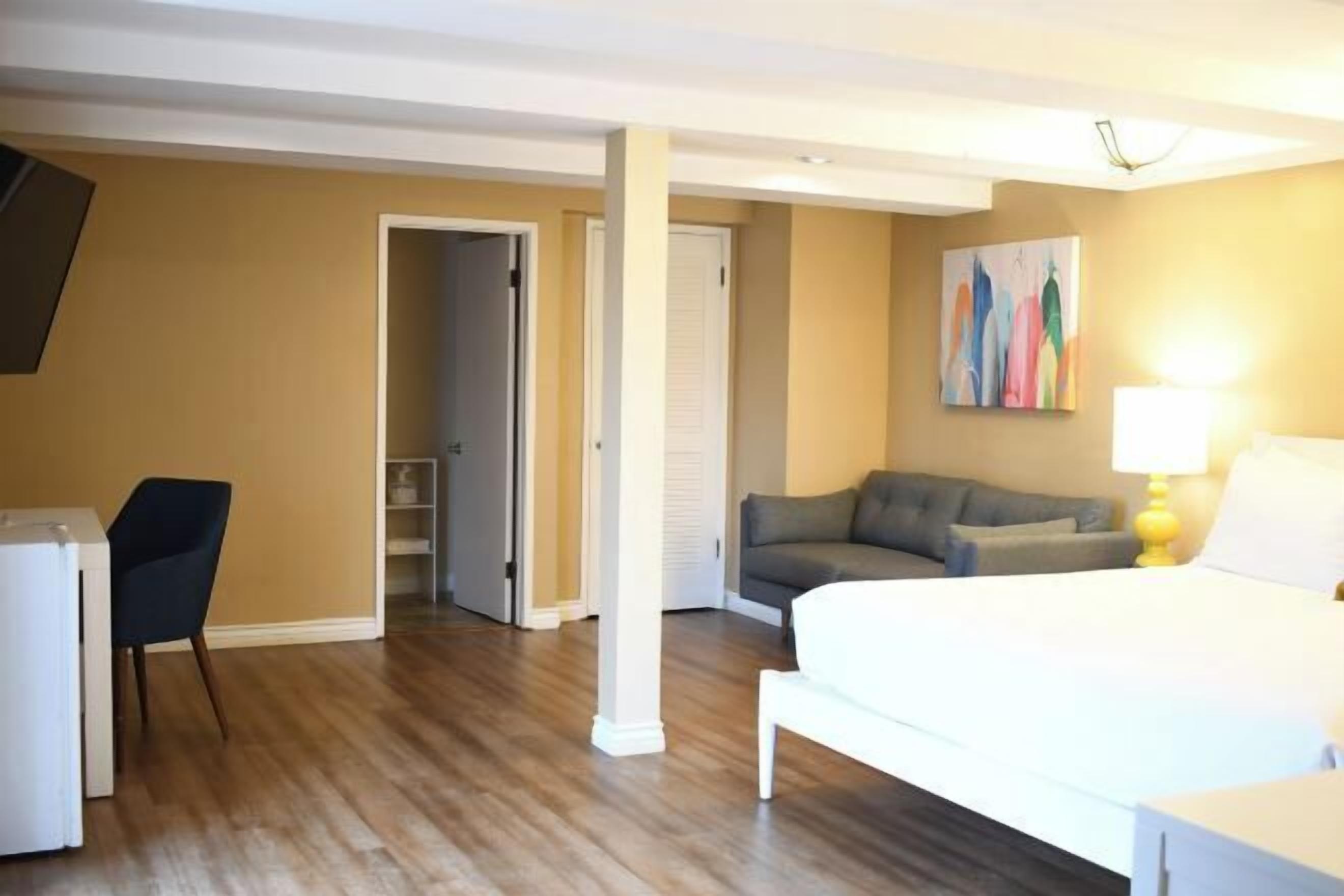 Literie hypoallergénique, coffres-forts dans les chambres