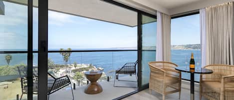 Pines Corner Penthouse Suite (Recently Renovated) | View from room