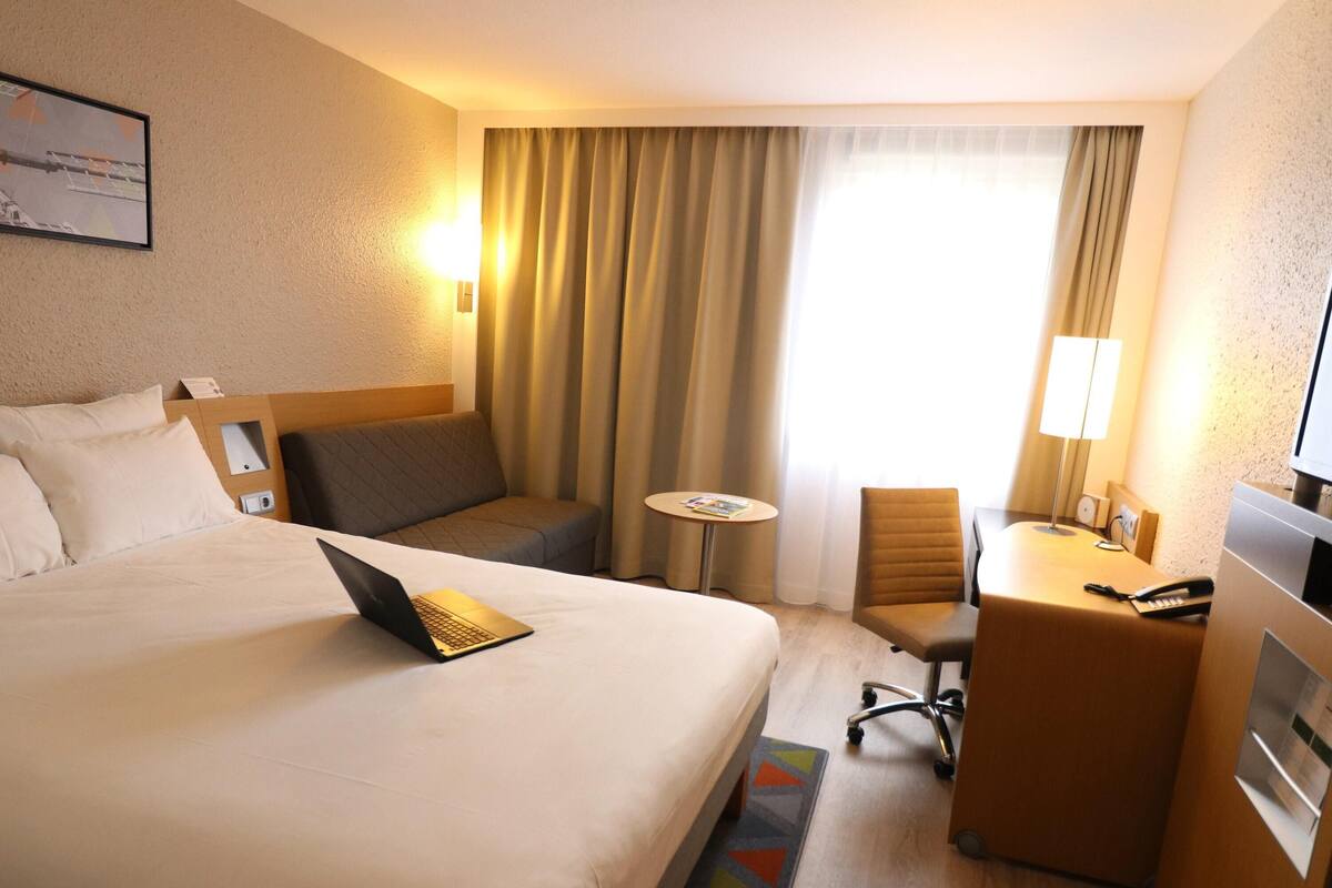 Down duvets, minibar, in-room safe, individually furnished