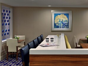 Lobby - Sonesta ES Suites Omaha (Omaha)