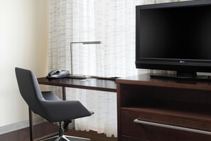In-room safe, desk, blackout curtains, iron/ironing board - Residence Inn By Marriott San Antonio Airport/Alamo Heights (San Antonio)