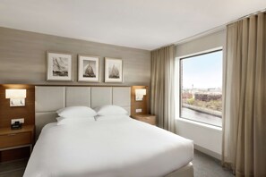 Suite, 1 King Bed, River View | Hypo-allergenic bedding, in-room safe, desk, free WiFi