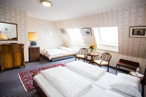 Premium bedding, pillowtop beds, minibar, in-room safe