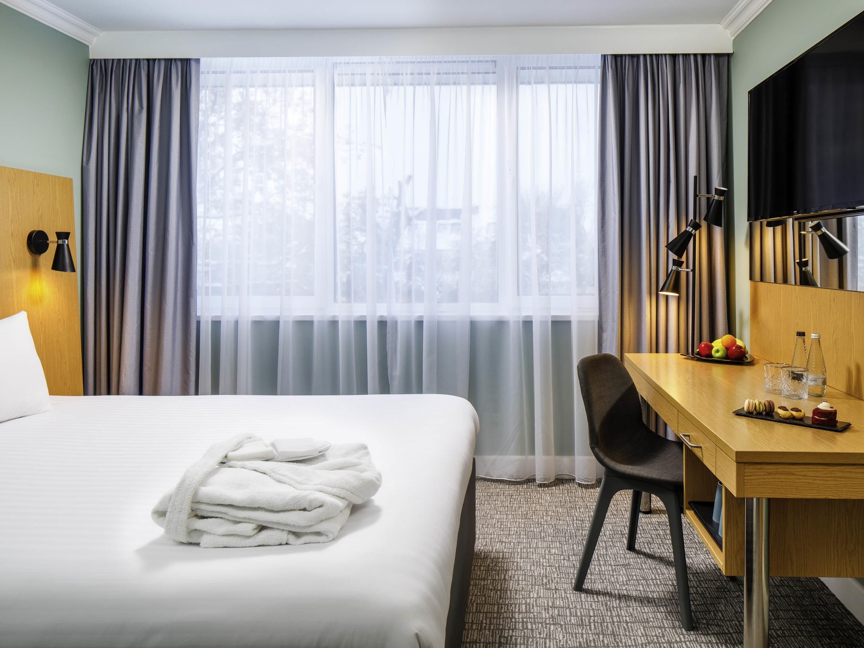 Habitación clásica, 1 cama doble | Escritorio y espacio para trabajar con un portátil