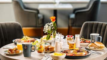 Desayuno para llevar diario (GBP 12 por persona)